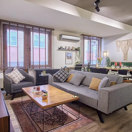 Lovely&modern Penthouse In The Heart Of Sisli!