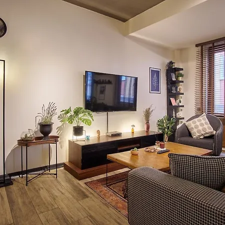 Apartment Lovely&modern Penthouse In The Heart Of Sisli!